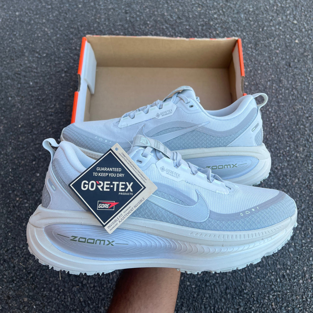 Nike Vomero 18 Gore-Tex Pure Platinum Light Pumice / HALF BOX