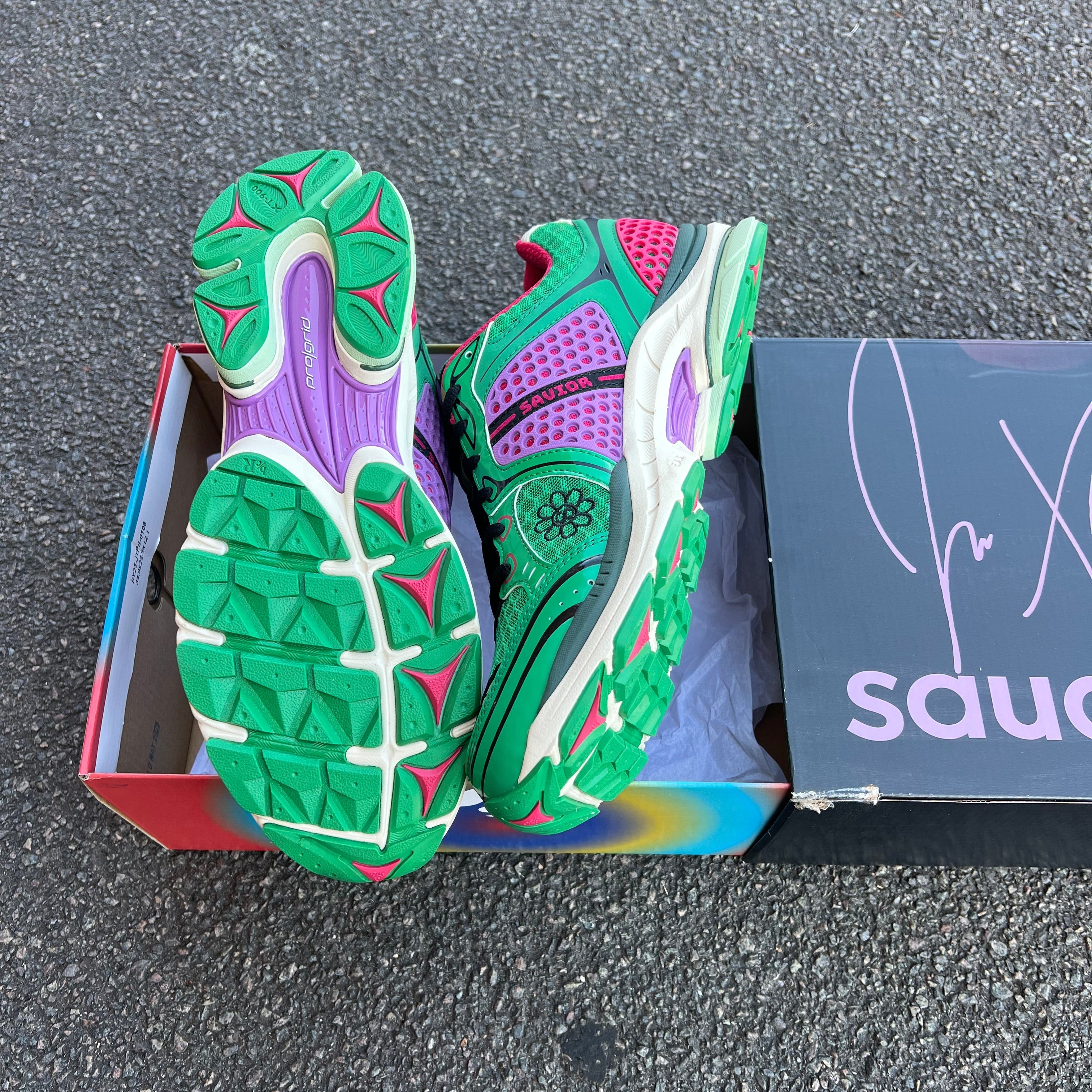 Saucony ProGrid Triumph 4 x Jae Tips Flowers Grow Uptown Sugar Maple