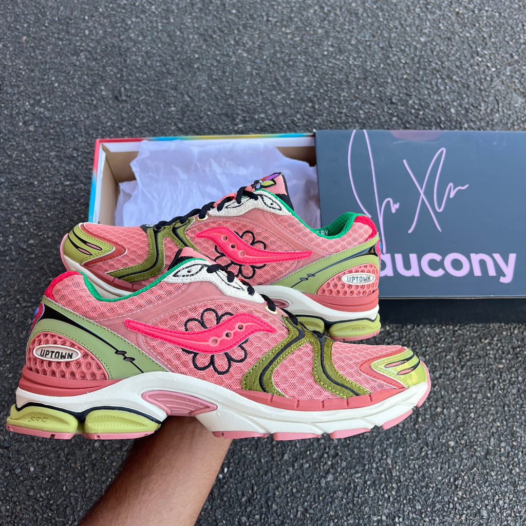 Saucony ProGrid Triumph 4 x Jae Tips Flowers Grow Uptown Virginia Creeper